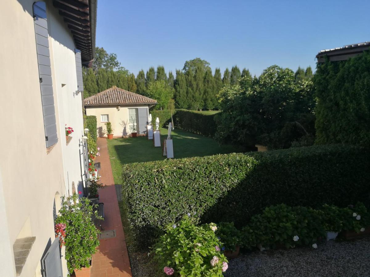 Agriturismo Fattoria Corte Roeli Malalbergo Eksteriør billede