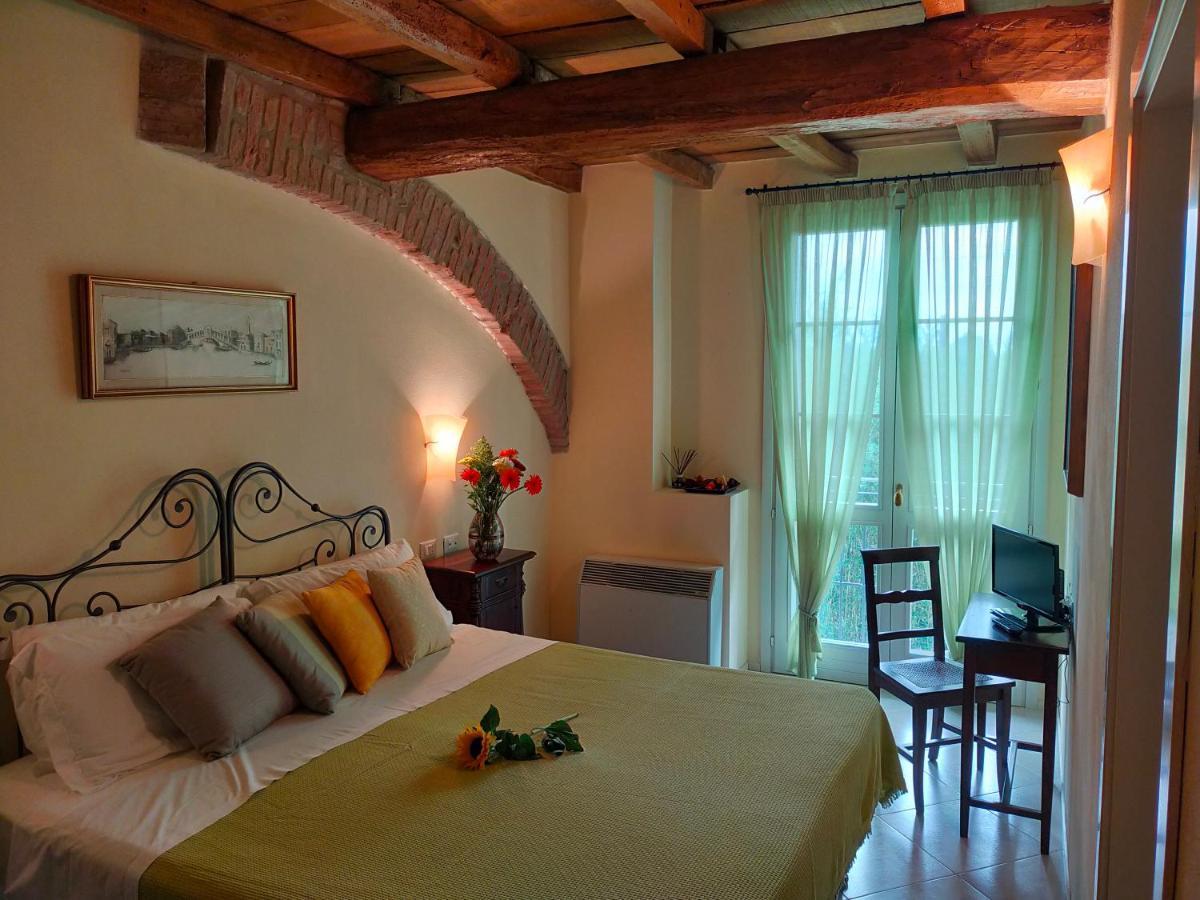 Agriturismo Fattoria Corte Roeli Malalbergo Eksteriør billede