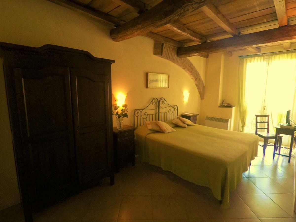 Agriturismo Fattoria Corte Roeli Malalbergo Eksteriør billede